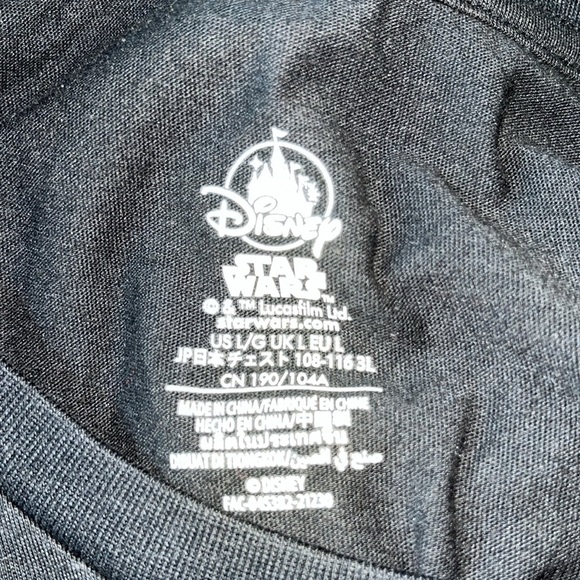 NWOT Men’s Disney Parks Star Wars Darth Vader Black Tee with Silver Design Sz L - Picture 5 of 5